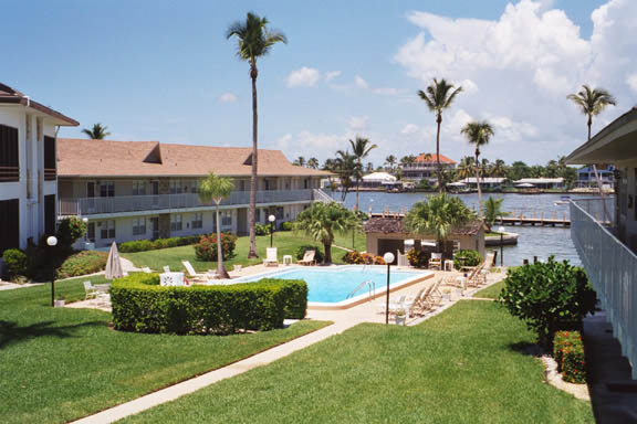 Riverfront condo rental in Marco Island